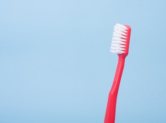 toothbrush for best practices on teeth and gum health